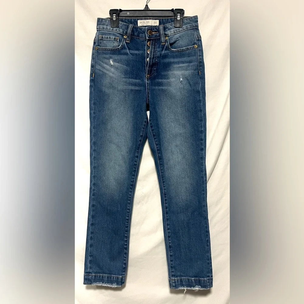 Miss Me High Rise Straight Leg Distressed Denim Jeans Button Fly Classic Fit